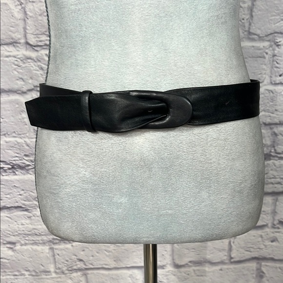 Vintage Unique Anne Klein Black Leather Belt - Picture 1 of 7